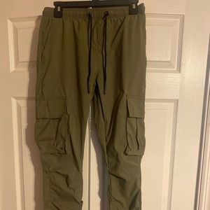 Forever 21 men jogger’s